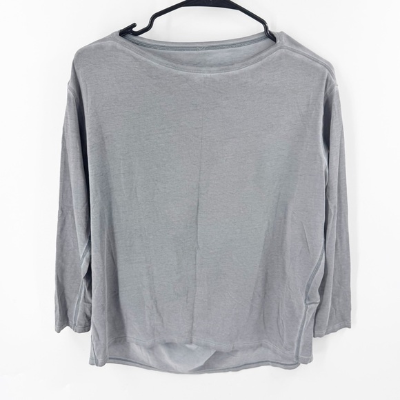 Lululemon Back In Action Long Sleeve IN GREY SIZE 6 YOGA WORKOUT ATHLETIC - Picture 3 of 7